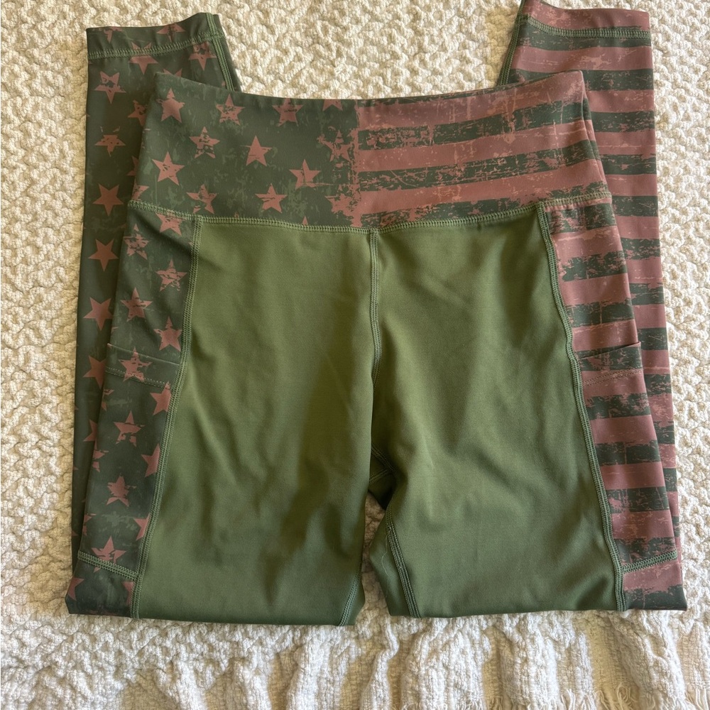 Curves n Combat Boots leggings